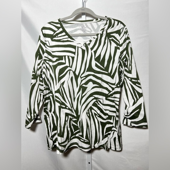 Kim Rogers Green and White Patterned Women's Top - Picture 1 of 3